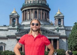 На петербургского блогера-сыроеда завели дело после гибели младенца