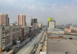 В пятницу, 5 мая, новосибирцы почувствовали на улицах едкий запах гари. Город заволокло смогом