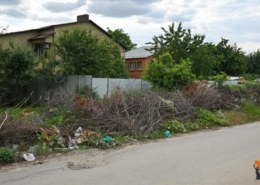 «Домов уже не видно»: в Волгограде стена мусора поглотила частный сектор