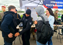 В Казани представители Росгвардии развернули экспозицию на ярмарке трудоустройства